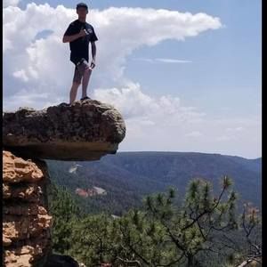 Meet your Posher, Kade